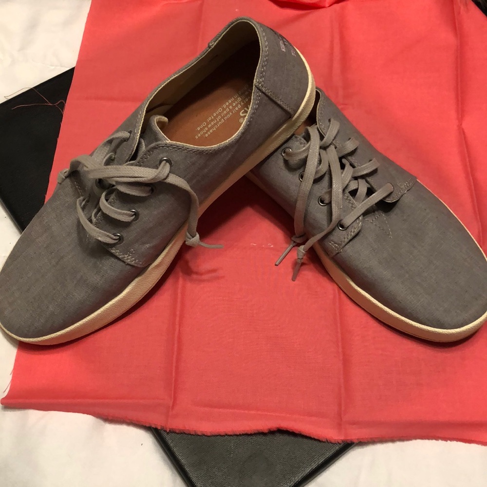 men’s toms